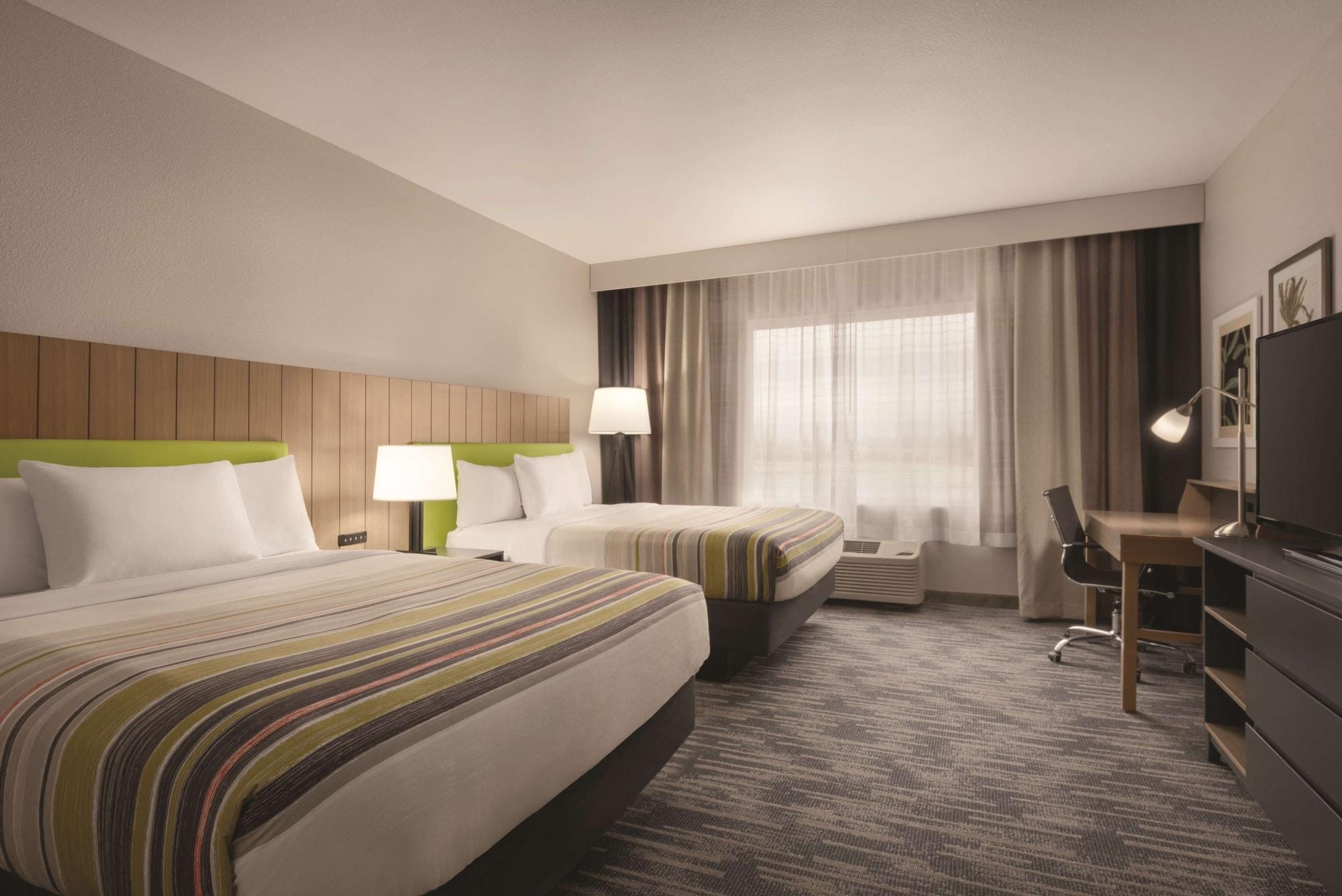 Hotel Country & By Radisson, - Bricktown, Ok 4*