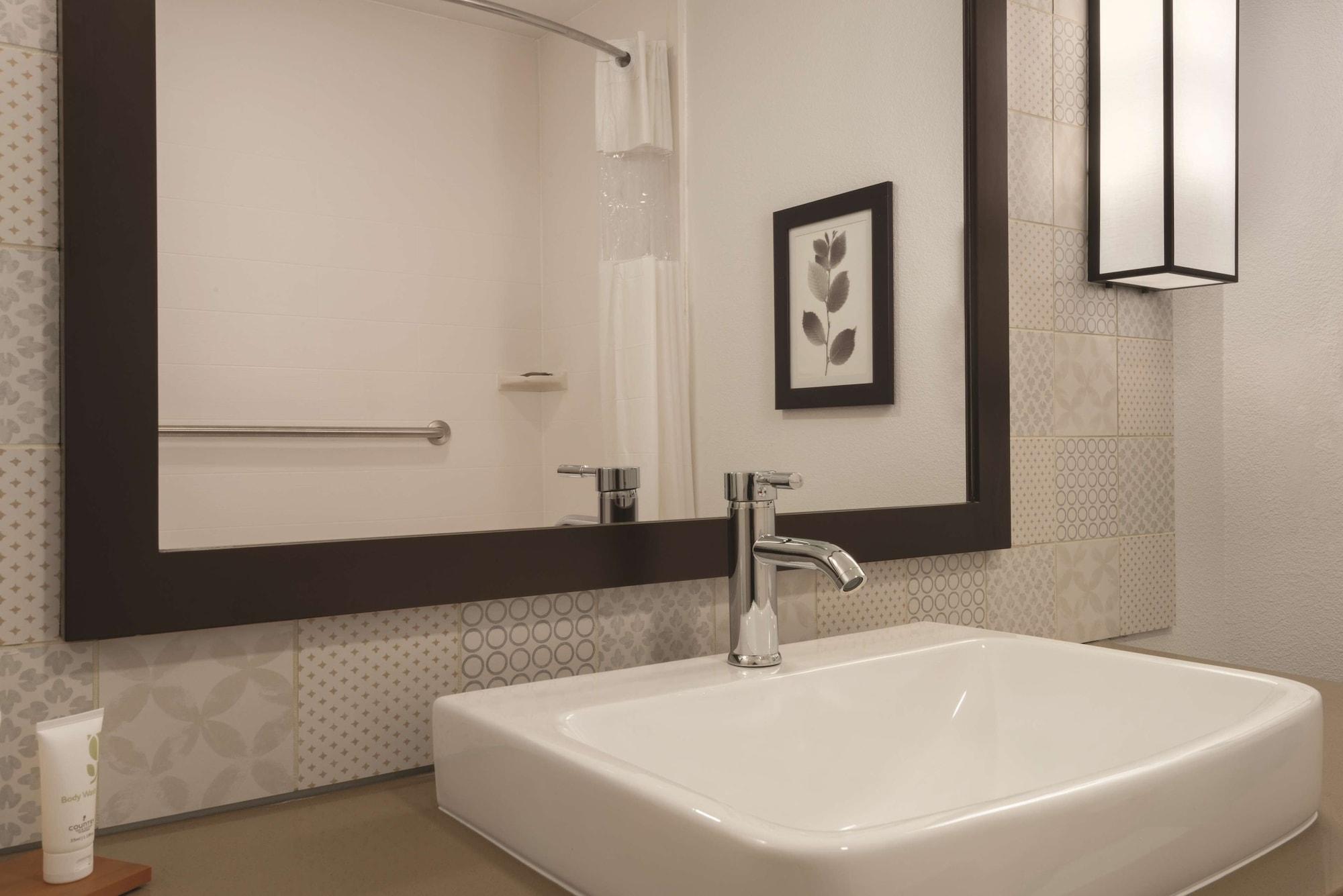 Country & By Radisson, - Bricktown, Ok Hotel 4*