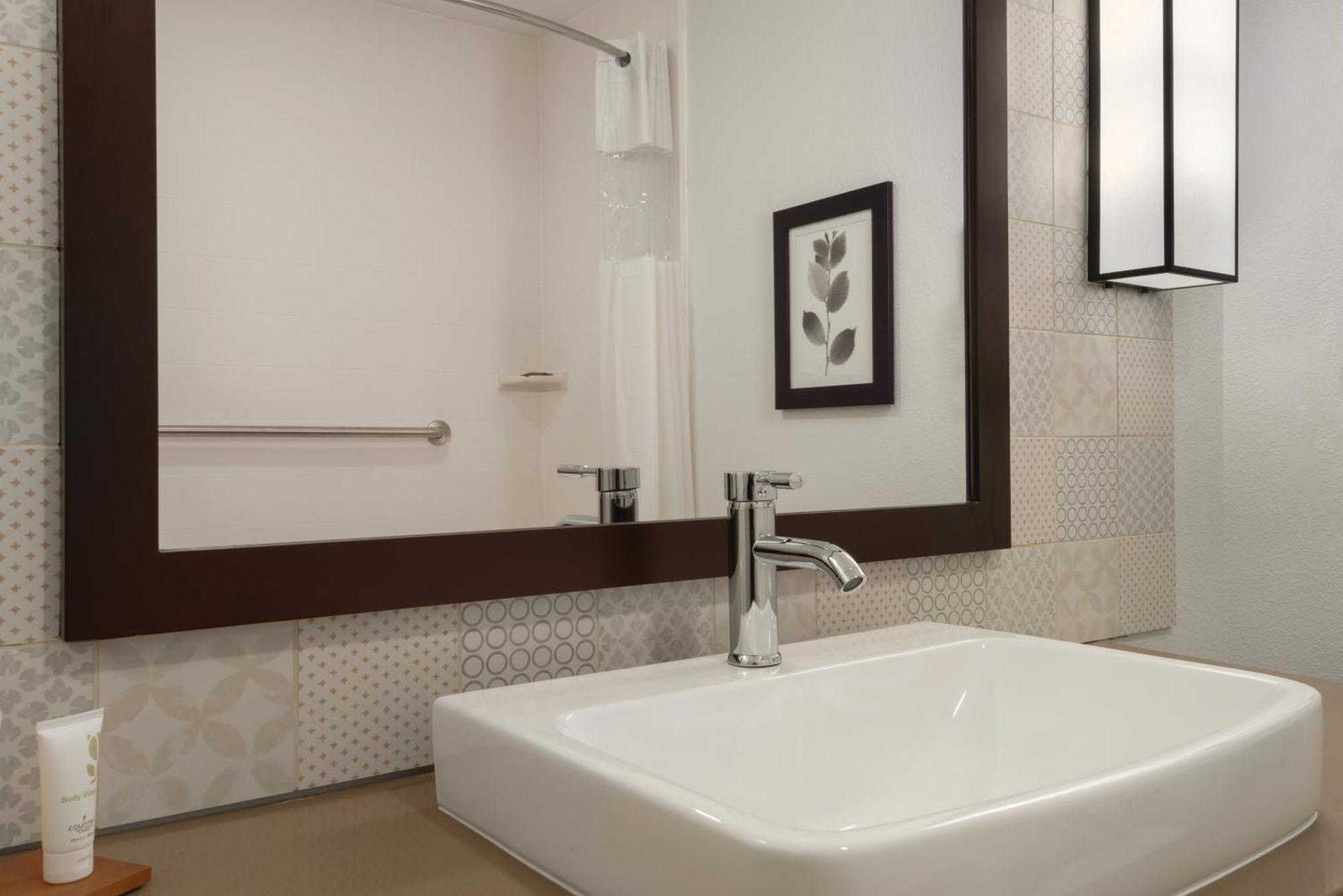 Hotel Country & By Radisson, - Bricktown, Ok Oklahoma City